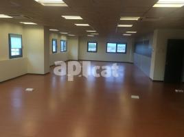 For rent office, 200.00 m², near bus and train, almost new, Urbanización Hostalets de Llers