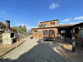 Detached house, 401.00 m², almost new