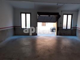 Parking, 60.00 m², almost new