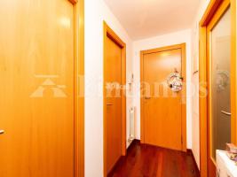 Flat, 86.00 m², almost new