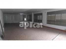 Propiedad vertical, 728.00 m², cerca de bus y tren