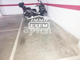 Parking, 10.00 m², almost new
