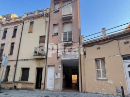 Houses (terraced house), 228.00 m², near bus and train, almost new, Calle Padró