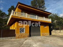Houses (villa / tower), 266.00 m², almost new